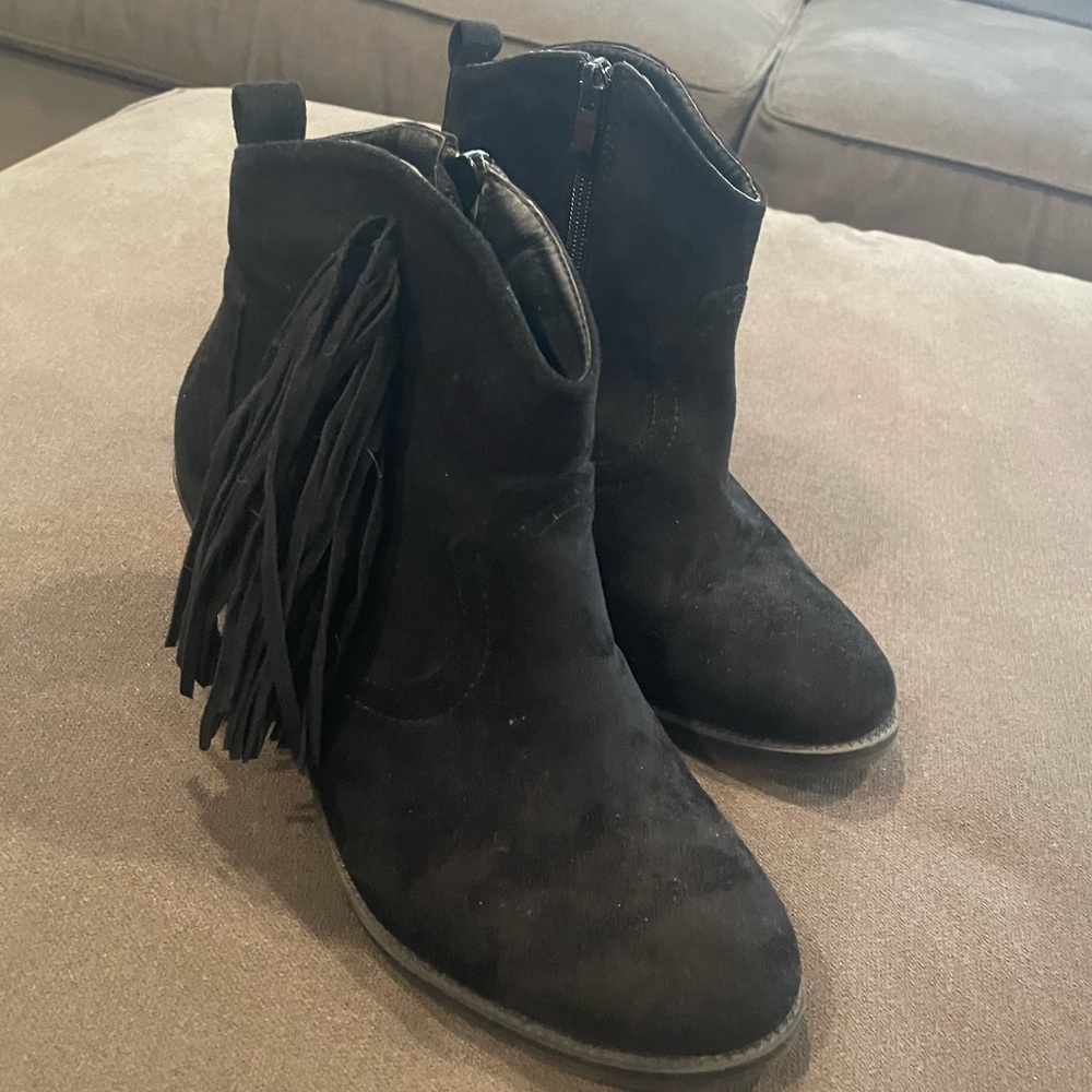 Black Boots